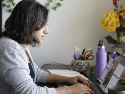 Student learning online